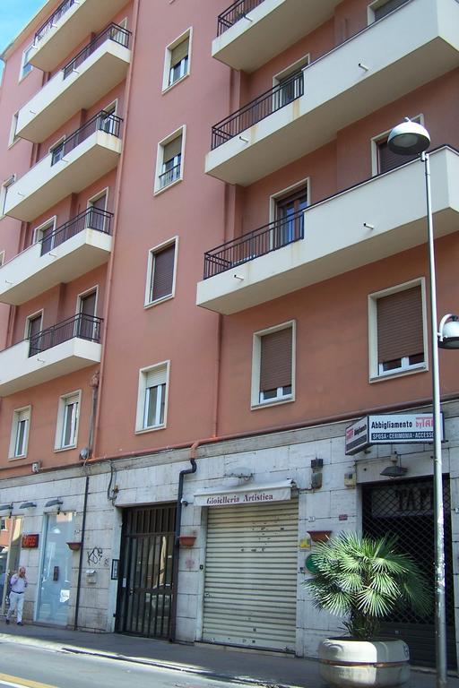 B&B In Centro Cagliari Exterior photo